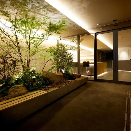 Tsuki Tokyo-2